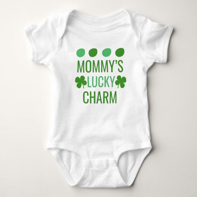 Mamma Lucky Charm / St patrick's day T Shirt (Framsida)