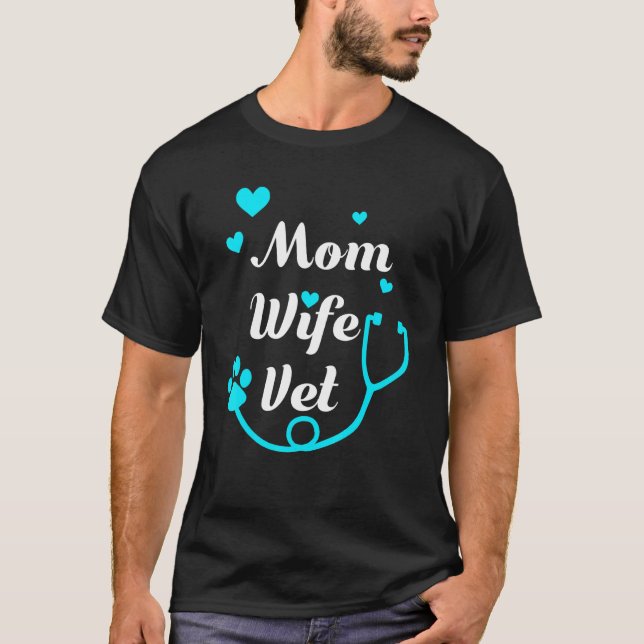Mamma Maka Veterinarian Print Vet Tech Gift Animal T Shirt (Framsida)
