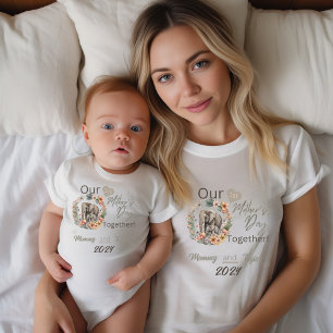 Mamma matchande vår första modersdagTillsammans T Shirt