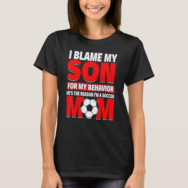 Mamma med son som spelar sin orsak t shirt (Framsida)