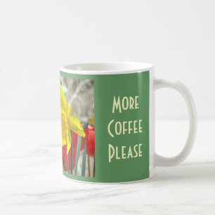 Mamma med två barn Fler kaffe tack koppar Narciss