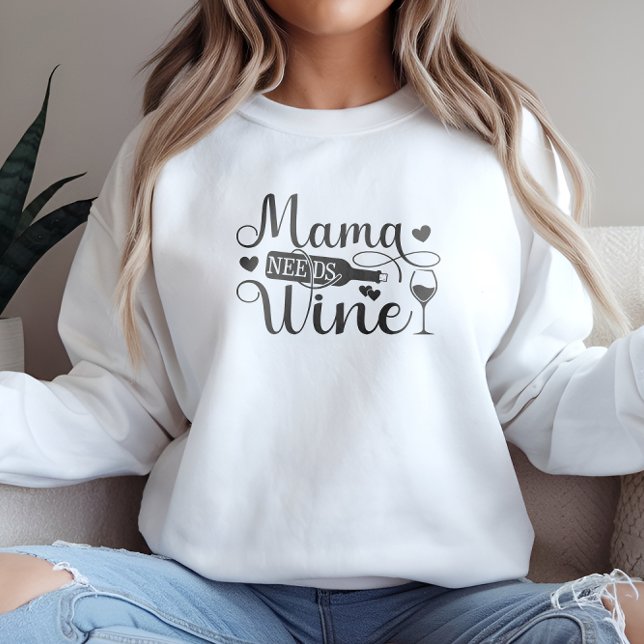 Mamma Needs Vin Funny Quote Vin Älskare Humor T Shirt (Skapare uppladdad)