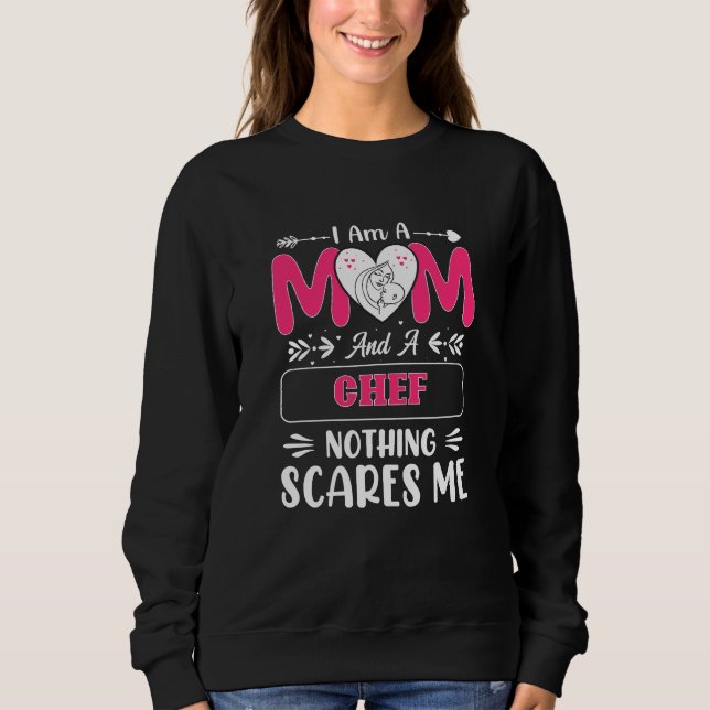 Mamma och ett "Chef Ingenting" Skrämmer mig... T Shirt (Framsida)