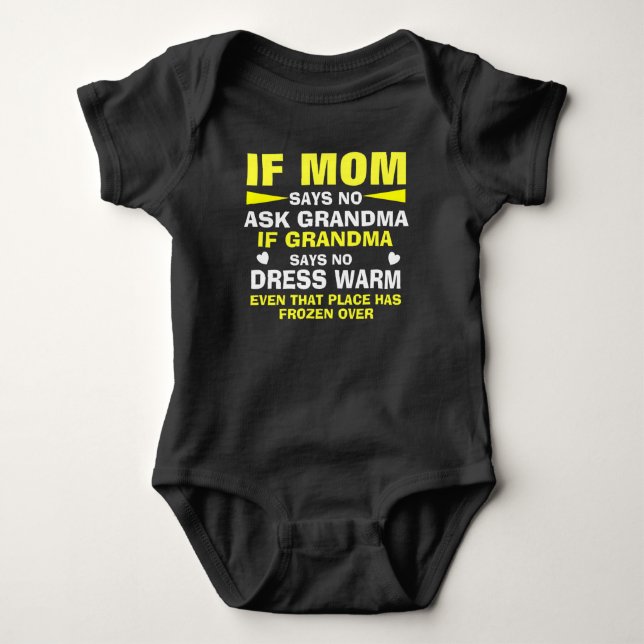 Mamma och mormor för bortskämt barn t shirt (Framsida)