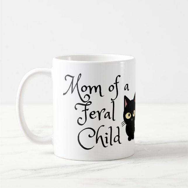 Mamma om ett feralt barn med svart kattdesign kaffemugg (Vänster)
