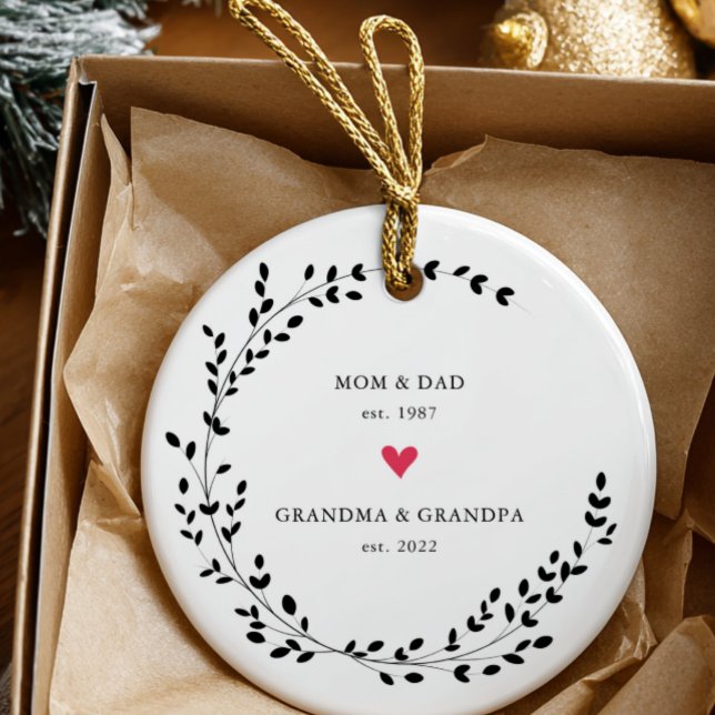 Mamma Pappa | Mormor Grandpa Year Est. Julgransprydnad Keramik (Skapare uppladdad)