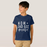 MAMMA   PAPPAN FICK #MARRIED! TEE<br><div class="desc">MAMMA   PAPPAN FICK #MARRIED! En rolig modern grafisk typografidesign. Ett modernt nr. instagraminstahashtag som du ska,  ha på sig denna t-skjorta long efter bröllopsresan. Del av en samling.</div>