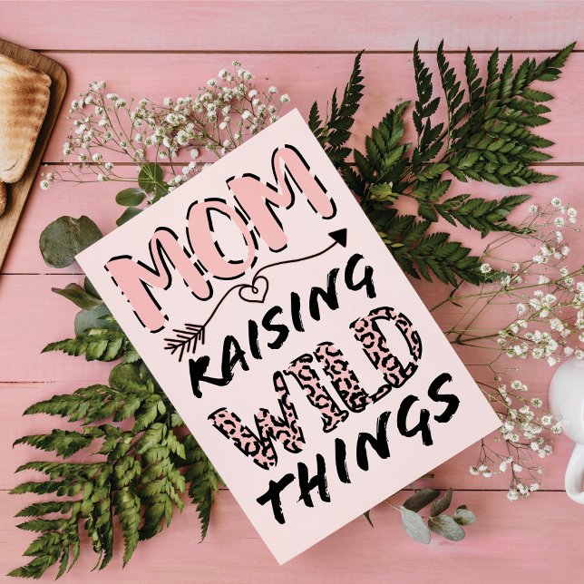 Mamma Raising Vild Sak Citote Funny Mors dag Kort (Skapare uppladdad)