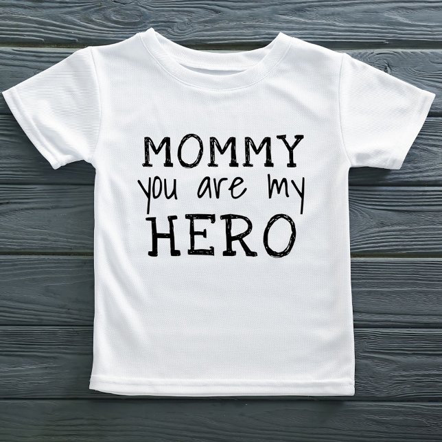 Mamma som du är min Hero Simple B&W-typografi T Shirt (Skapare uppladdad)