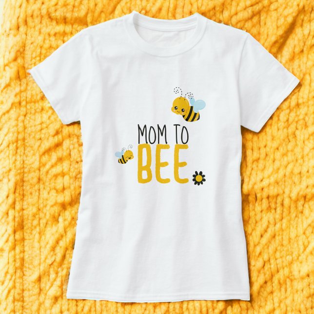Mamma som ska vara bin och blommiga babyskor t shirt (Mom to be Bee And Flower Baby Shower T-Shirt from Ricaso)