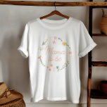 Mamma som ska vara Elegant Wildblommor T Shirt<br><div class="desc">Den här elegantens mamma att vara t-shirt har en vacker bild av botaniska vilda blommor,  med daisyns,  solblommor och fler botaniska ämnen. Utformningen av perfektens rosa och elegant för blommigtens babydusch.</div>