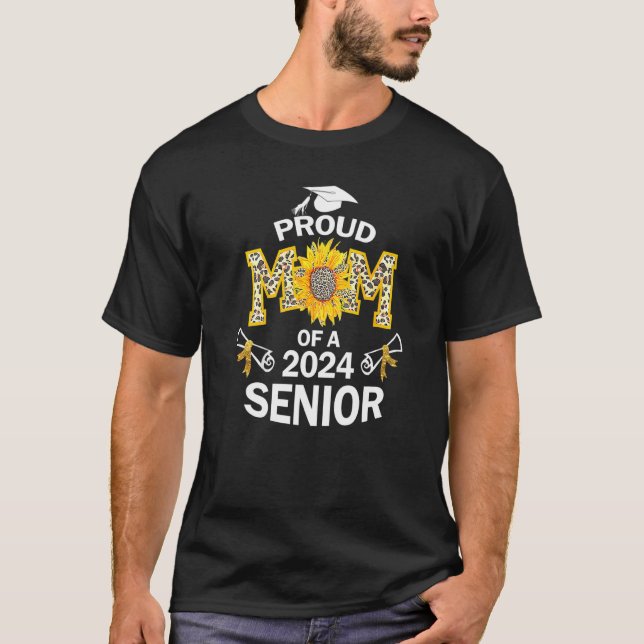 Mamma, stolt över 24 år 2024 års högre solrosgrupp t shirt (Framsida)