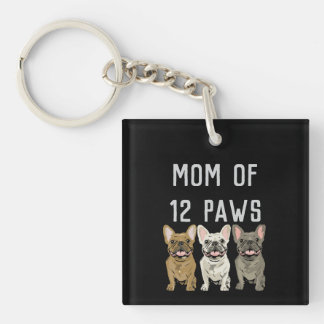 Mamma till 12 tassar