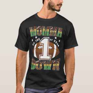Mamma till 1-års Down-fotboll första födelsedag T Shirt