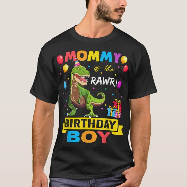 Mamma till Birthday Boy Dinosaur Raptor Funny T Shirt (Framsida)