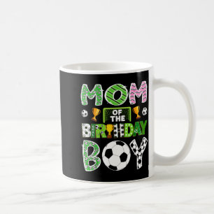 Mamma till födelsedagsgrabben fotbollsspelare spel kaffemugg