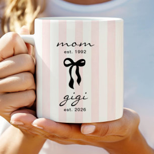 Mamma till Gigi Est Mugg med rosett