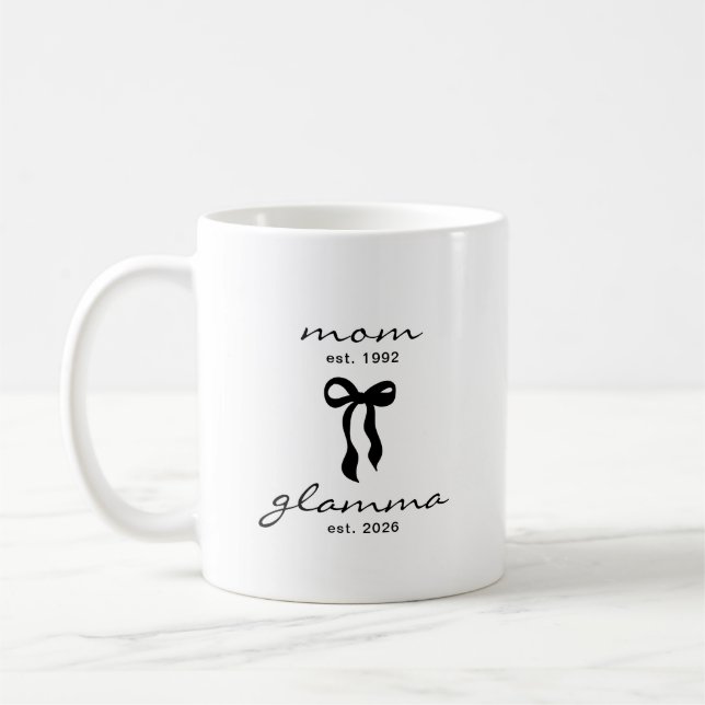 Mamma till Glamma Est Mugg med rosett (Vänster)