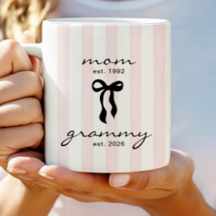 Mamma till Grammy Est Mugg med rosett