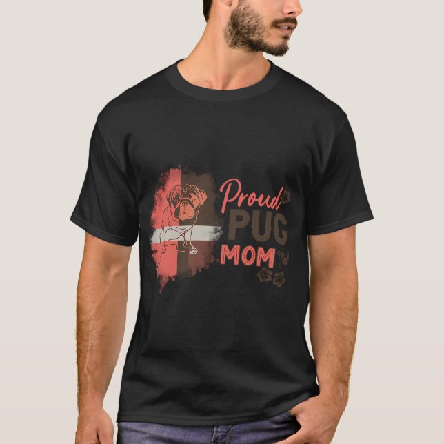 Mamma till mops t shirt (Framsida)