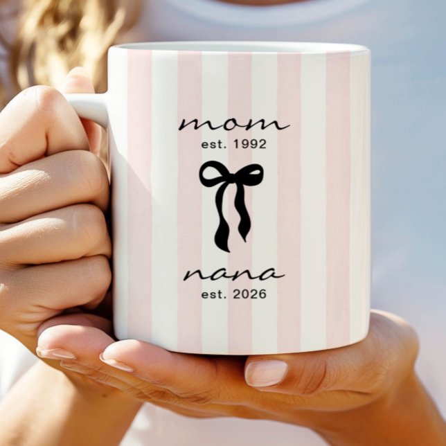 Mamma till Nana Mug Rosa randiga rödbandssköldar ä Kaffemugg (Skapare uppladdad)