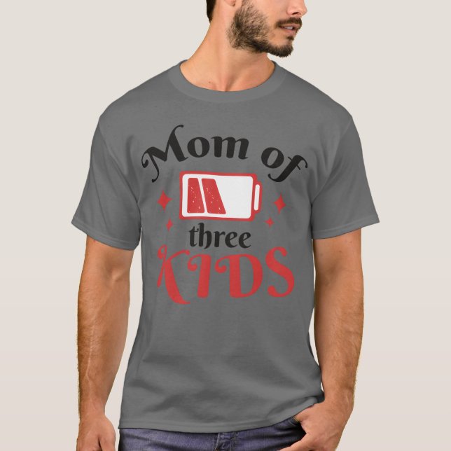 Mamma till tre citat vänner t shirt (Framsida)