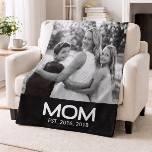 Mamma Upprättade Modern Svart Fet Foto Fleecefilt
