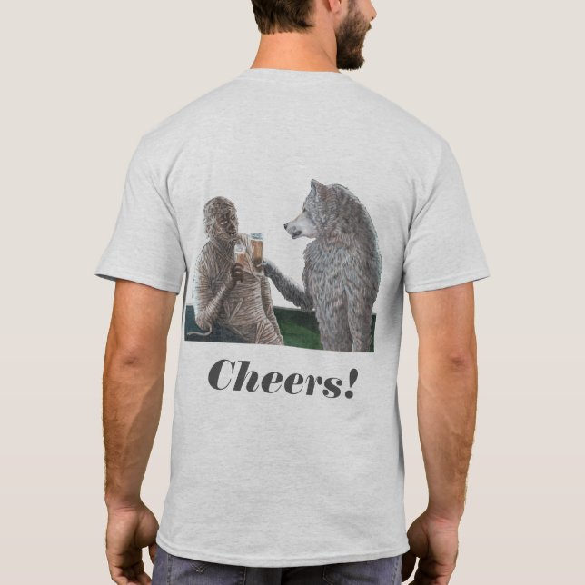 Mamma & Werewolf som dricker skjortan för T Shirt (Baksida)