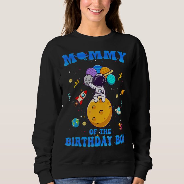 Mamman på födelsedagspendelsdagen Astronaut Birthd T Shirt (Framsida)