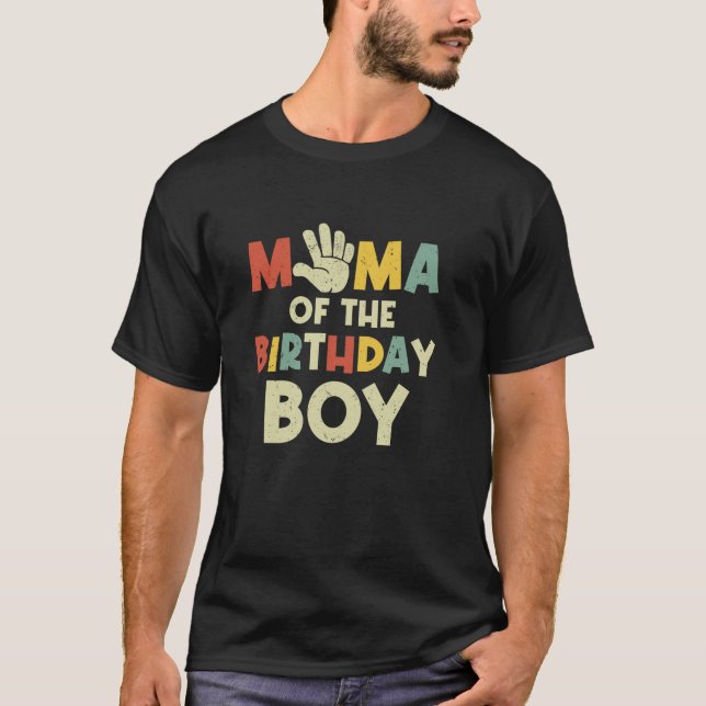 Mamman på födelsedagspojken, 5 år gammal dag f t shirt (Framsida)