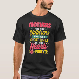 Mammor Barns hjärtan i Lycklig 1:a M T Shirt