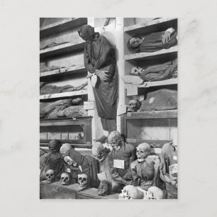 Mammor i de Palermo catacombsna, italien Vykort