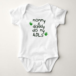 Mammor & pappan gör min bebis för ADLs gröna T-shirt