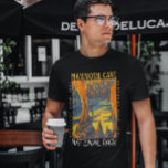 Mammoth Cave nationalpark Kentucky Distress T Shirt<br><div class="desc">Design för vektorgrafik för mammoth Cave-vektor. Parken ligger i väster-centrala Kentucky,  som omfattar delar av Mammoth Cave,  världens längsta grottsystem.</div>