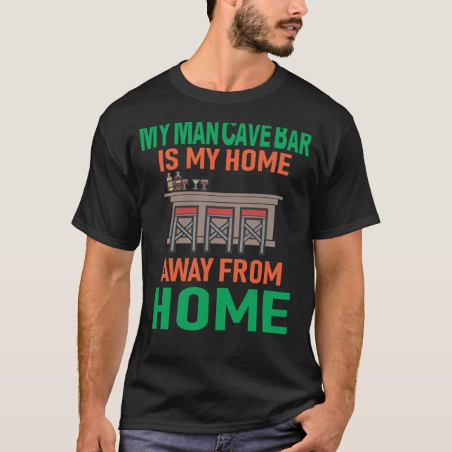 Man Cave Pub T Shirt (Framsida)