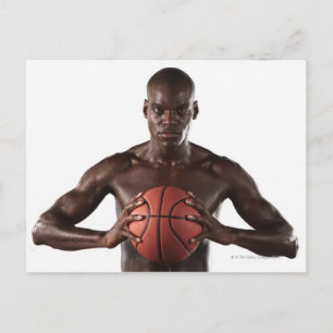 Man klämtar basketboll vykort