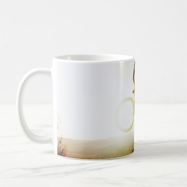 Man med cykel kaffemugg (Vänster)