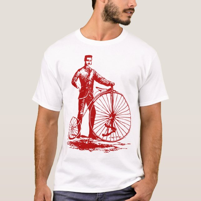Man med Penny Farthing - Ruby Red Tee (Framsida)
