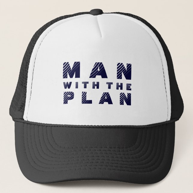 Man med plan-blå textdesign truckerkeps (Framsida)