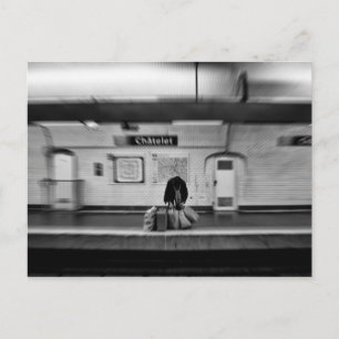 Man med shopping bag i tunnelbanan (Chatelet) Vykort