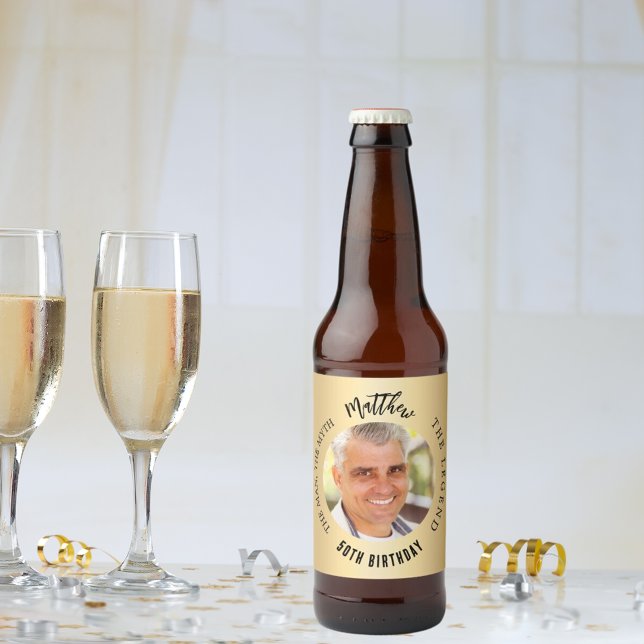 Man myth legend fotot guld födelsedagsfest ölflaska etikett (Skapare uppladdad)