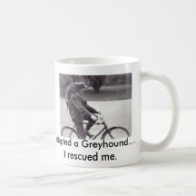 Man och vinthund på cykeln i England,
