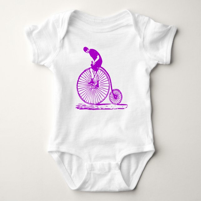 Man på en Penny Farthing - Lila Tee Shirt (Framsida)