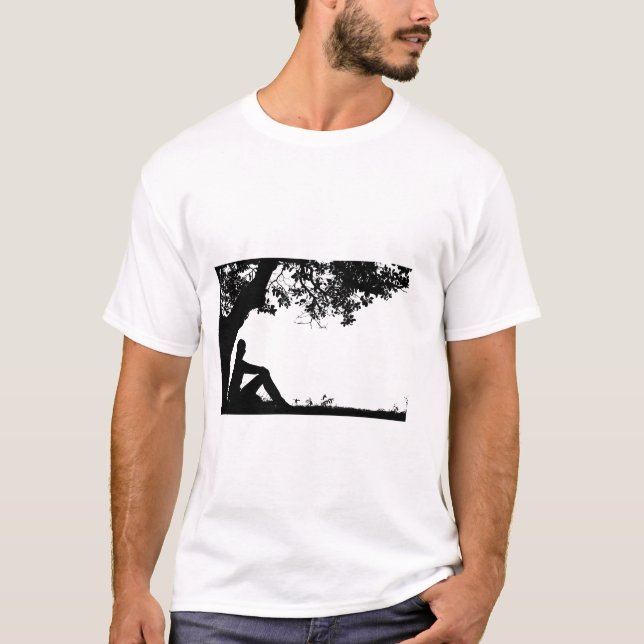 "Man reflekterar under Träd i Lugn Silhouette Ar T Shirt (Framsida)