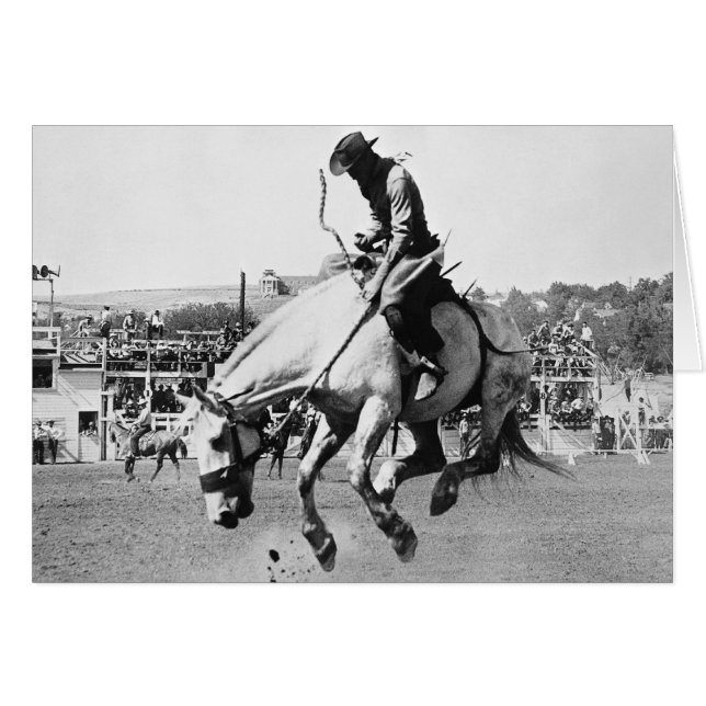 Man rider vilande häst i rodeo hälsningskort (Framsidan Horizontal)