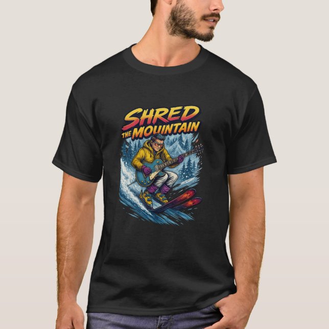 Man shredding with guitar and snow skis t shirt (Framsida)
