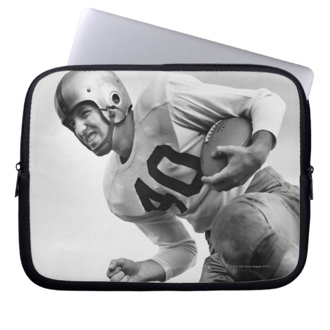 Man som leker fotboll 3 laptop sleeve (Framsidan)