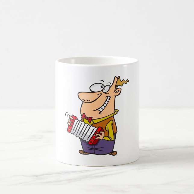 Man som spelar dragspel kaffemugg (Skapare uppladdad)