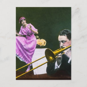 Man spelar trombone Flapper dances på bord Vykort