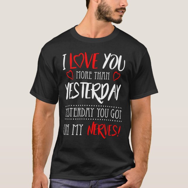 Man T-shirt med Valentine Roligt Sentence. (Framsida)